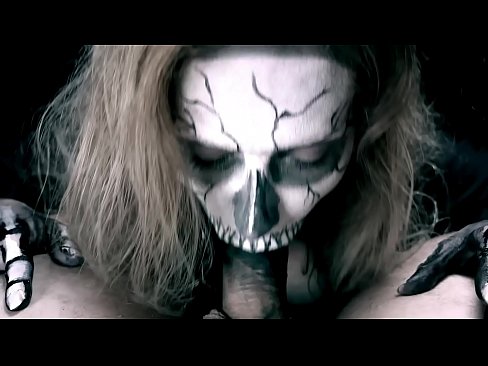 ❤️ Demon jente suger kuk med sin svarte munn og svelger cum. ❤️ Kvalitetsporno på porno no.ph-vassena.ru ﹏